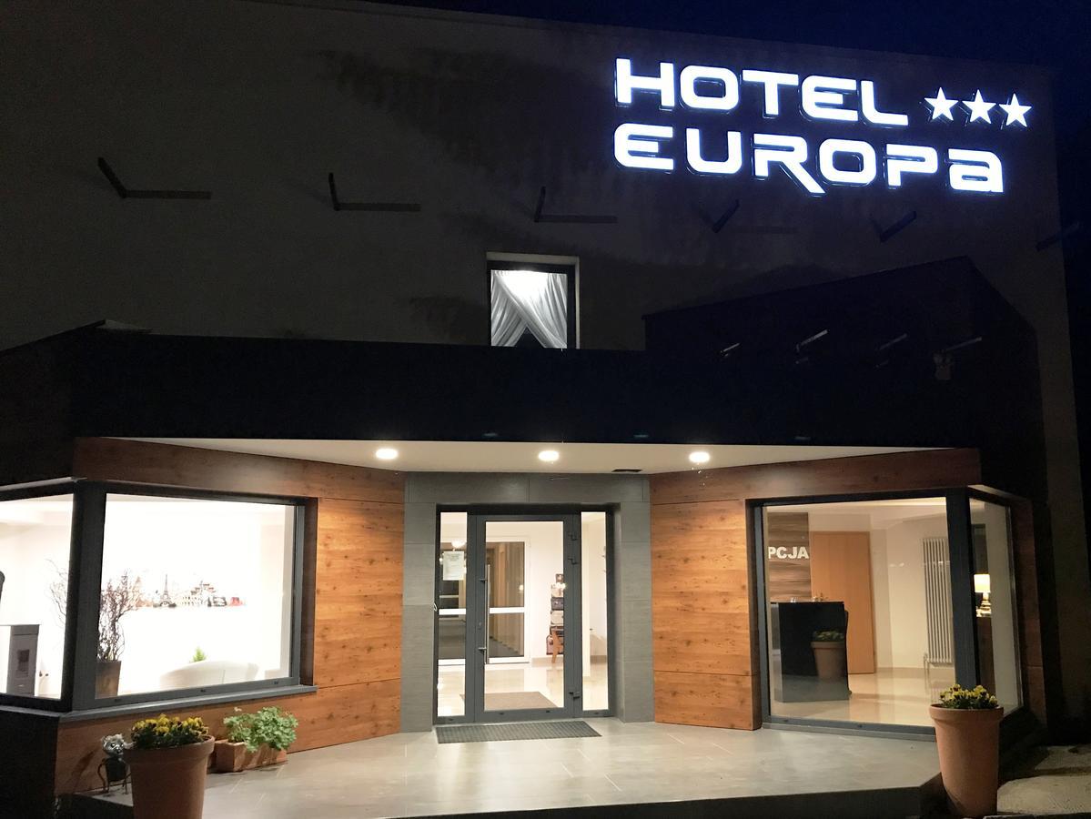 Hotel Europa Елблаг Екстериор снимка